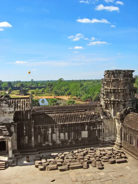 柬埔寨吴哥窟建筑群中的古代佛寺 — 图库照片