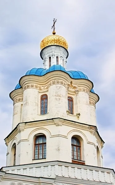 Old orthodox cathedral of All Saints in historical town Chernigo — Stock Photo, Image