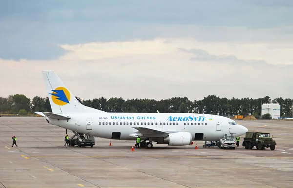 Boeing 737 jet aircraft of Aerosvit Ukrainian — Stock Photo, Image