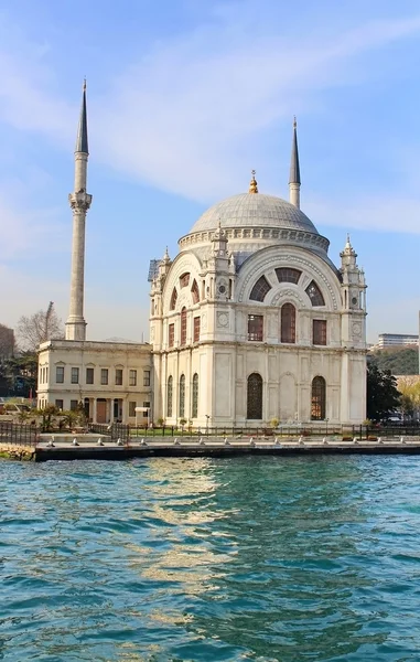 Dolmabahce mešity, istanbul, Turecko — Stock fotografie