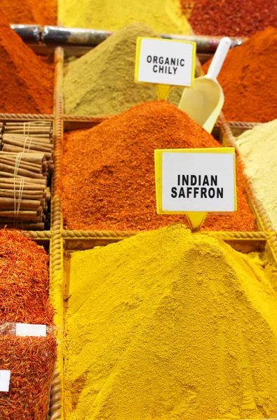 Turchia, Istanbul, Spice Bazaar, spezie turche in vendita — Foto Stock