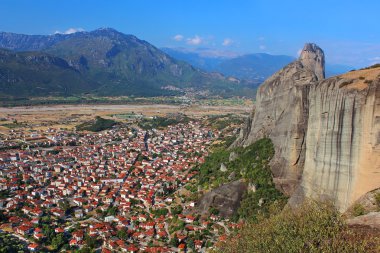 Kalampaka kasaba ve kaya, meteora, Yunanistan