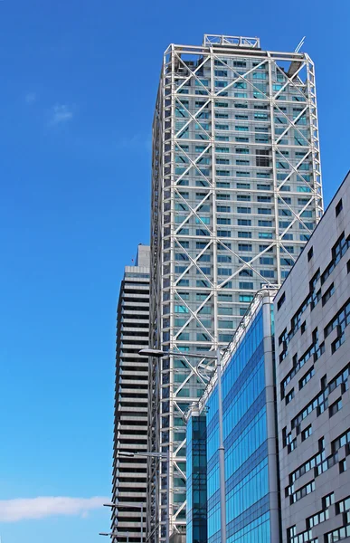 Hotel arts a torre mapfrein barcelona, Španělsko. hotel arts je 44příběh, 483 místnost luxusní hotel na nábřeží v Barceloně — Stock fotografie