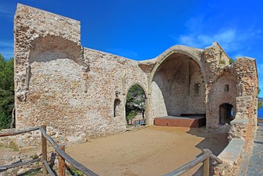 Tossa de mar kilise yıkıntı, costa brava, Katalonya, İspanya