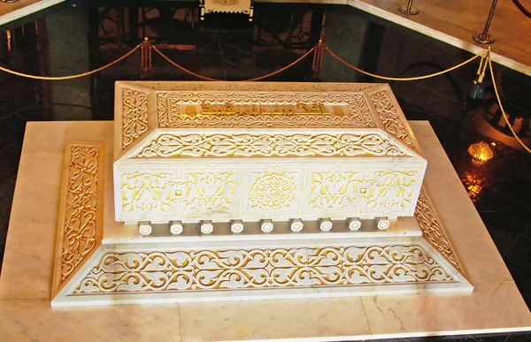 Tomb of Bourguiba in mausoleum in Monastir, Tunisua — Stock Photo, Image