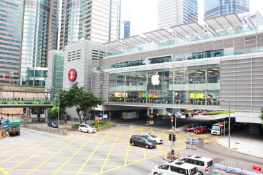 elma inc. hong kong, uzun zamandır beklenen ilk mağazasını açtı