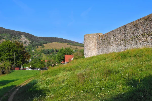 Mauer Der Burg Devin Bei Bratislava Slowakei — Stockfoto