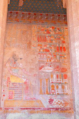 Luxor, Mısır 'daki Hatshepsut Sarayı' nın bir kısmı