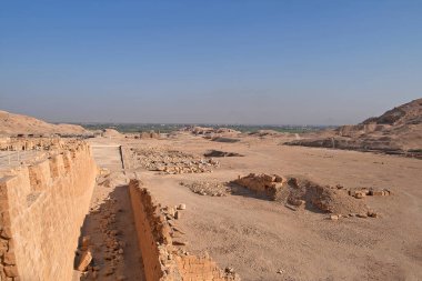 Luxor, Mısır 'daki Hatshepsut Sarayı' ndan görüntü