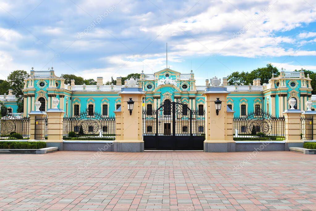 Beautiful view of Mariinskyi Palace in Mariinskyi Park, Kyiv, Ukraine
