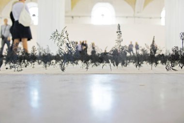 Kyiv, Ukrayna - 16 Eylül 2012: Büyük Heykel Salonu çerçevesinde sergi. Arcenal Sergi Merkezi