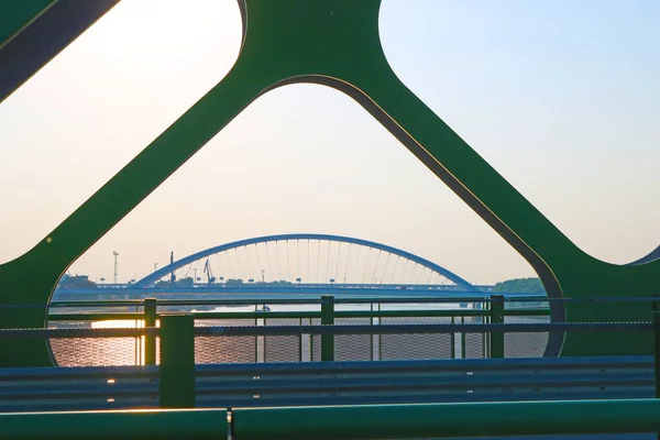 Het Uitzicht Apollo Brug Door Bogen Van Oude Brug Donau — Stockfoto