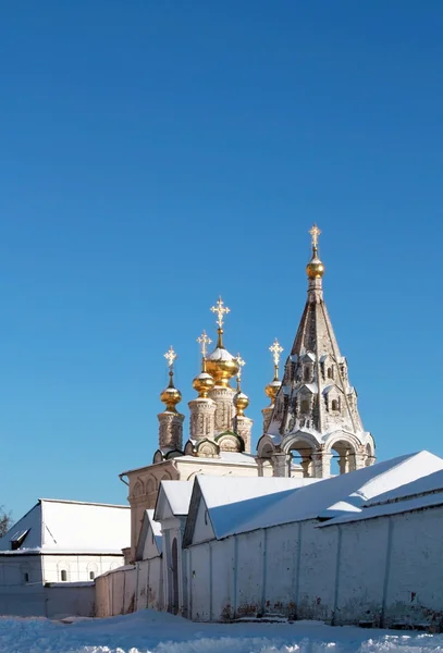 Церковь и колокольня в Рязанском Кремле — стоковое фото