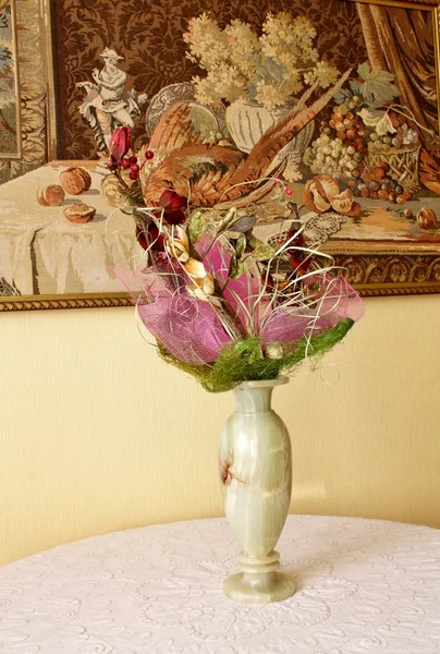 Vase with flowers — Stock Photo, Image