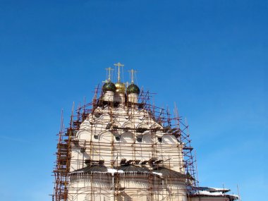 Kilisenin restorasyonu