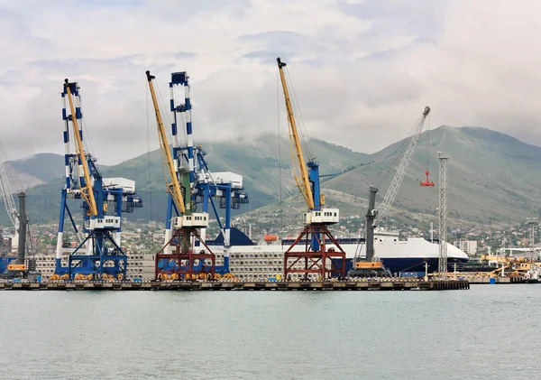 Seaport terminal — Stockfoto