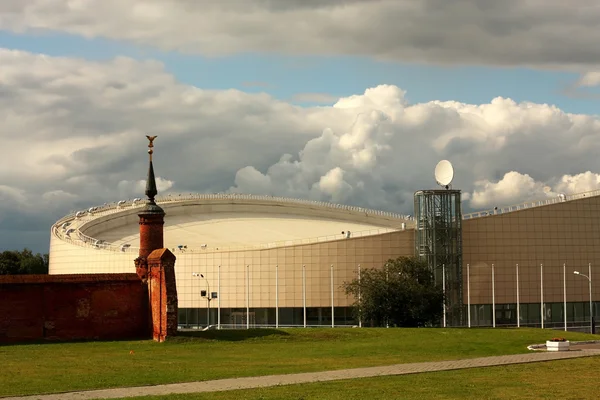 Korcsolyázás center, modern design — Stock Fotó