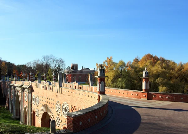 Rode brug in tsaritsyno — Stockfoto