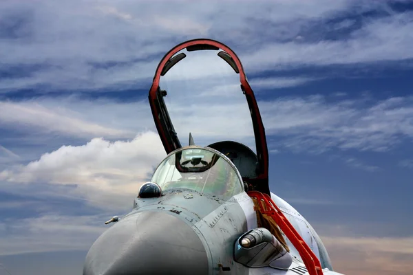 Cockpit van de militaire jet — Stockfoto