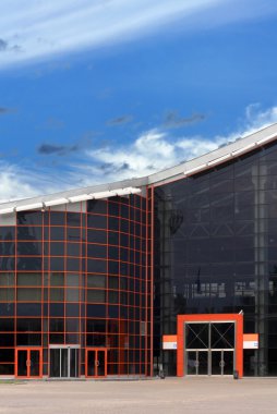 yüksek teknoloji tarzı bina