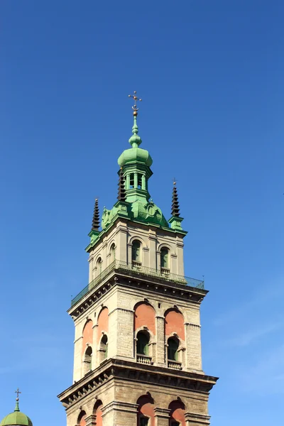 Katholieke Belfort in de oude lvov — Stockfoto