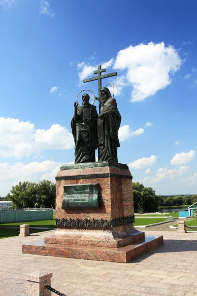 Bronzen monument van Cyrillus en methodius — Stockfoto