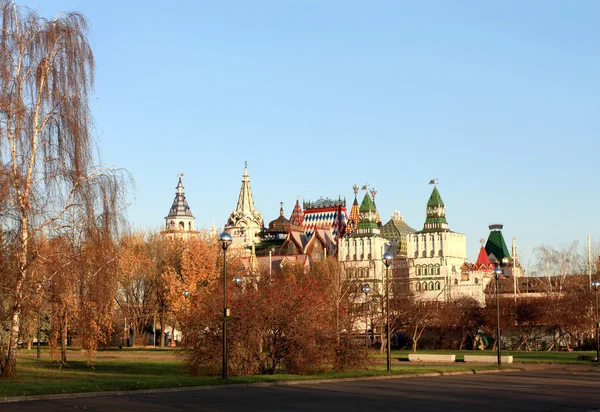 Міський парк восени — стокове фото