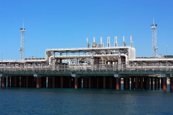 Seaport pier — Stockfoto