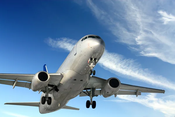 Passenger aircraft landing — Stock Photo, Image