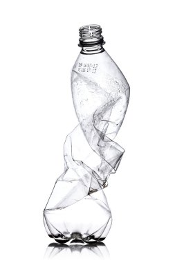 plastik şişe parçaladı