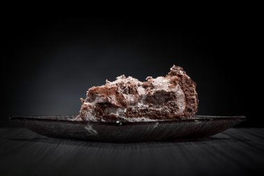 yarısı yenmiş kek huzuru