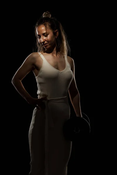 Студійний Портрет Підходящої Леді Тримає Ваги Чорний Фон — стокове фото