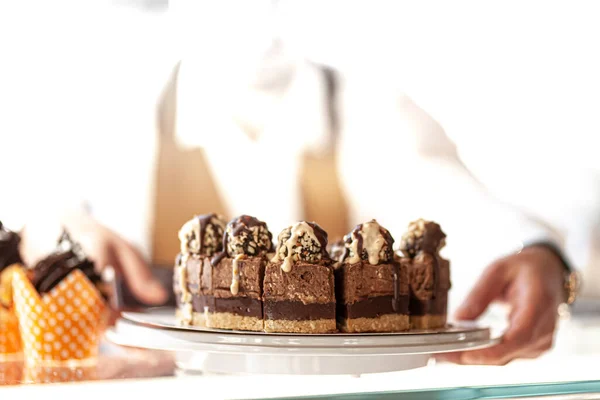 Waiter Hands Holding Chocolate Cake Restaurant — Stock Photo, Image