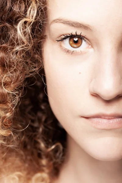 Beautiful Brunette Girl Long Curly Hair Closeup Studio Portrait Serious — Stock Photo, Image