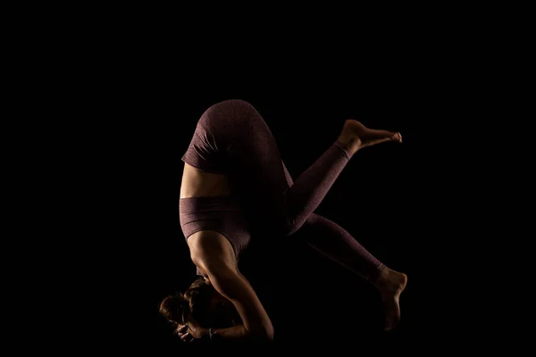 Fit Woman Practicing Yoga Poses Side Lit Half Silhouette Girl — Stock Photo, Image