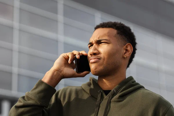 Young African American Man Casual Outfit Standing Talking Phone — Foto Stock