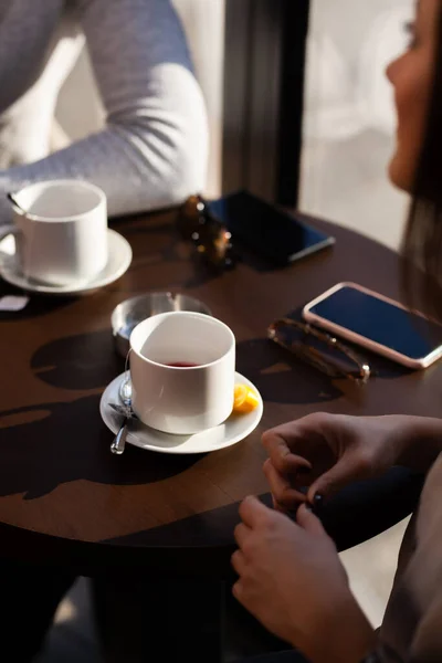 Friends Restaurant Talking Smiling Drinking Tea Business Colleagues Having Meeting — Fotografia de Stock