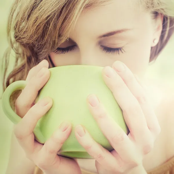 Relaxing girl — Stock Photo, Image