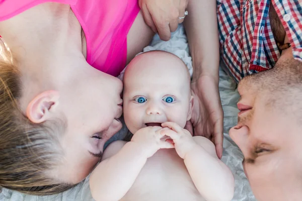 Family lifestyle portrait — Stock Photo, Image