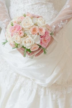 Gelin ve düğün buketi