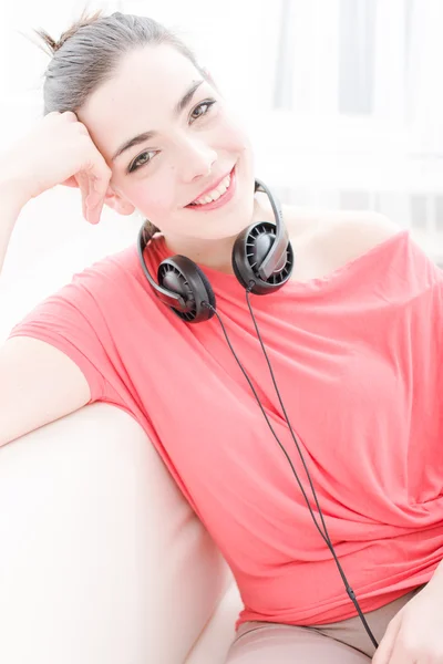 Listening music — Stock Photo, Image