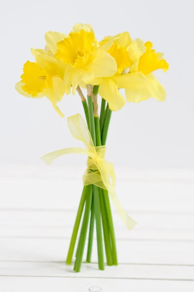 Bouquet of yellow lent lily (daffodil) on white background — Stock Photo, Image