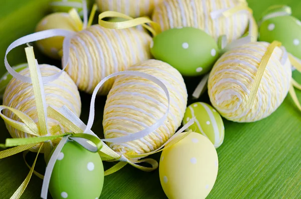 Ovos de Páscoa coloridos — Fotografia de Stock