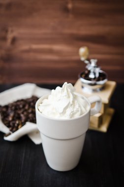 fincan kahve ve bir vintage Kahve değirmeni