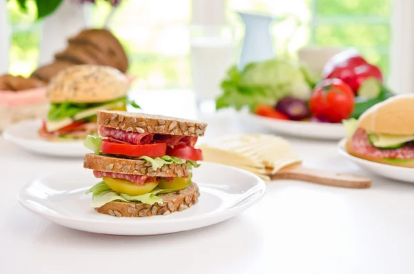 A fresh deli sandwich — Stock Photo, Image