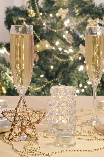 Gold Christmas table setting — Stock Photo, Image