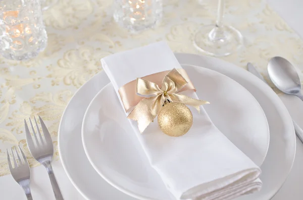 A decorated christmas dining table — Stock Photo, Image