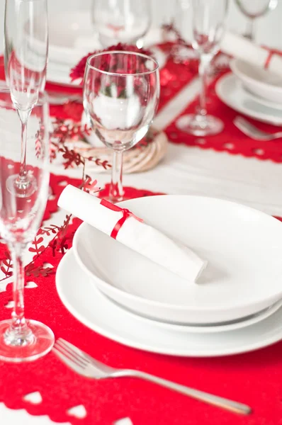 Apparecchiatura tavola di Natale in rosso e bianco — Foto Stock