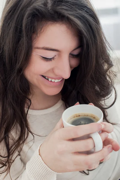 Kaffeemädchen — Stockfoto