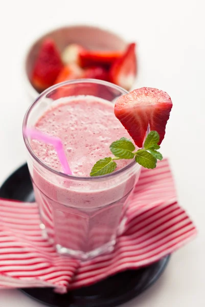 Strawberry milkshake — Stock Photo, Image